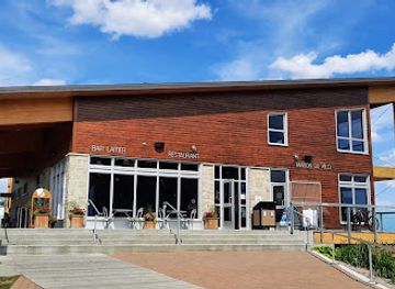 canada/saguenay-lac-saint-jean/restaurant/la-marina-1353-18-ans