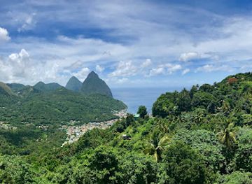 saint-lucia/tet-paul-nature-trail/restaurant/the-beacon-restaurant