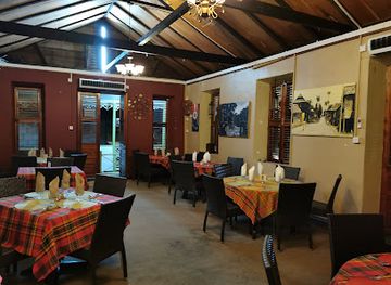 dominica/castle-bruce/restaurant/the-great-old-house