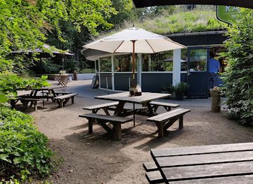 denmark/mollehoj/restaurant/rasses-skovpolser