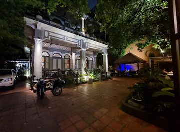 cambodia/phnom-penh/restaurant/kravanh-restaurant