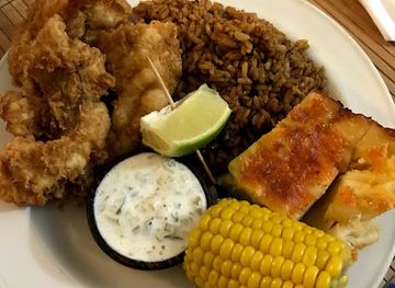 the-bahamas/eleuthera-island/restaurant/seven-seas-restaurant-75-secs-bar-night-club