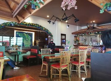 philippines/mimaropa/restaurant/auntie-lola