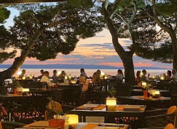 croatia/makarska/restaurant/bruschetta-ristorante-pizzeria