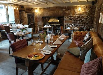 jersey/st-brelade/restaurant/the-old-court-house