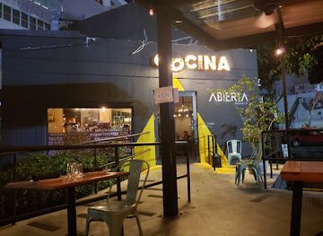 puerto-rico/puerto-rican-cordillera/restaurant/cocina-abierta