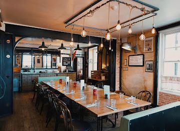 guernsey/moulin-huet-bay/restaurant/dhaka