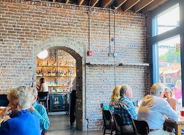 tennessee/east-tennessee/restaurant/bistro-by-the-tracks