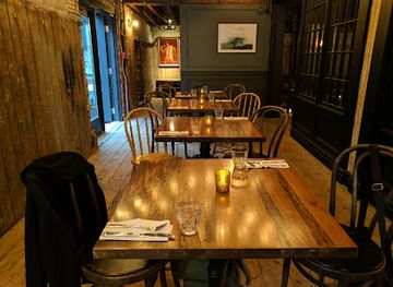 canada/fundy-national-park/restaurant/port-city-royal