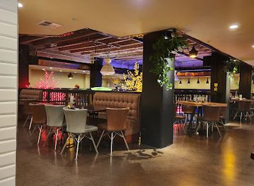 arizona/san-francisco-peaks/restaurant/lotus-lounge