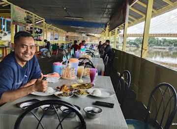 indonesia/riau/restaurant/tanah-longsor-restaurant