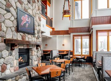 minnesota/superior-national-forest/restaurant/moguls-grille-taproom