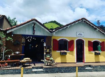 brazil/serra-do-mar/restaurant/fondueria-lalumiar