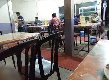 bangladesh/tanguar-haor/restaurant/highway-restaurant-tajamul-ali-square-fenchuganj
