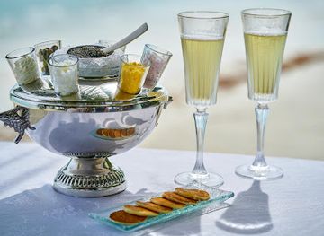 maldives/huvadhoo-atoll/restaurant/the-firepit