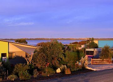 australia/coorong/restaurant/coorong-cabins