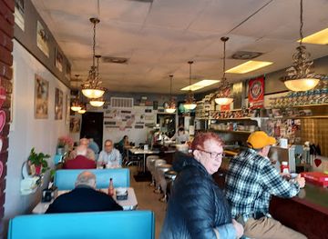 west-virginia/harper-s-ferry/restaurant/grandma-s-diner