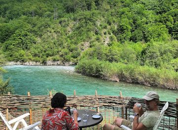 montenegro/bjelasica/restaurant/kafana-restart