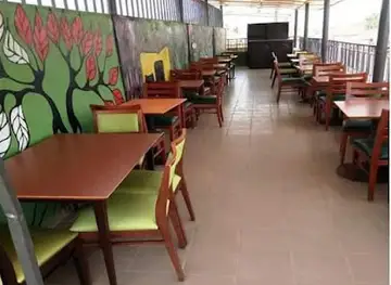 Mimiko Lounge & Restaurant
