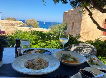 greece/crete/chania/restaurant/oinoa