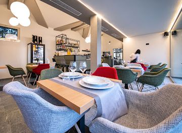 italy/valle-d-aosta/restaurant/la-strega-restaurant-wine-bar