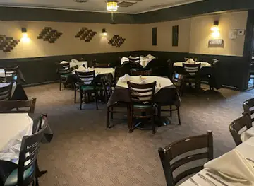 Petey's Bungalow Restaurant and Lounge