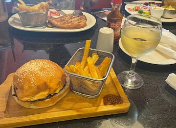 malawi/lilongwe/area-47/restaurant/elly-b-s-african-diner