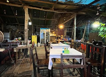 thailand/phi-pan-nam-range/restaurant/chili-and-pepper