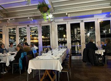 new-zealand/wellington/thorndon/restaurant/dockside-restaurant-bar