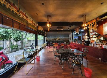 cambodia/battambang/sangkat-svay-por/restaurant/new-asian-restaurant