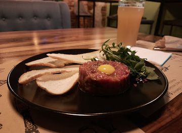 ukraine/zaporizhzhia/restaurant/people-afe