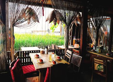 vietnam/ho-chi-minh-city/restaurant/rice-field