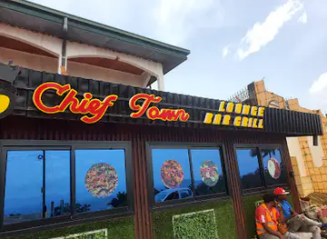 Chief town lounge