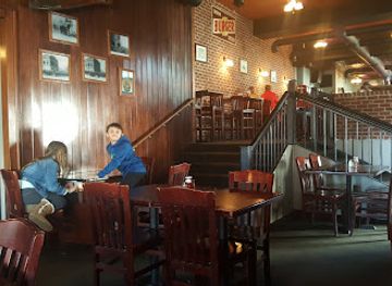 virginia/suffolk/restaurant/baron-s-pub