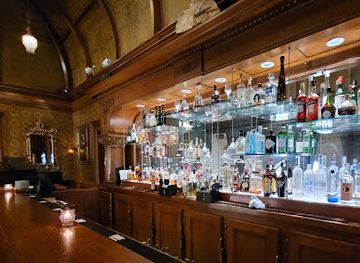 michigan/detroit/midtown-detroit/restaurant/the-whitney