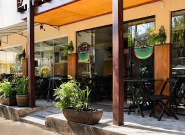 brazil/ilha-grande/restaurant/lady-roots-house