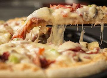 bhutan/punakha/restaurant/khuru-pizza-hut