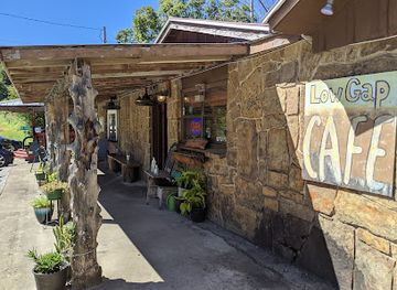 arkansas/ozark-national-forest/restaurant/low-gap-cafe