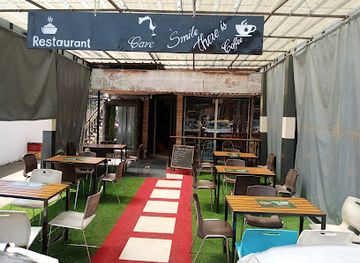 cameroon/south-west-region/restaurant/sparkland-restaurant