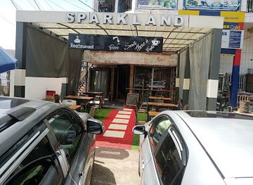 cameroon/kalamaloue-national-park/restaurant/sparkland-restaurant