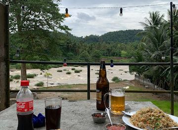 sri-lanka/pinnawala-elephant-orphanage/restaurant/la-elephant-villa