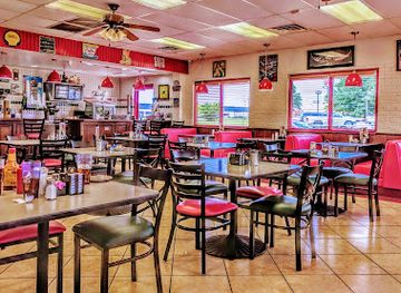 oklahoma/broken-arrow/restaurant/mom-s-family-diner-2