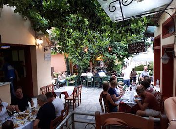 greece/athens/restaurant/geros-tou-moria-restaurant