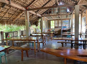 philippines/ilocos-norte/restaurant/wilac-foodhouse-empanada