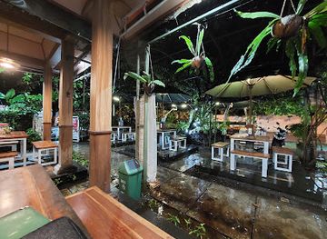 indonesia/java/restaurant/rumah-banjar-garden-resto