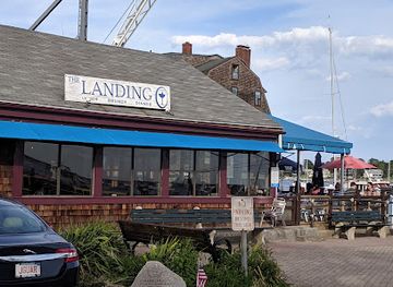 massachusetts/north-shore/restaurant/the-landing-restaurant