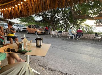 curacao/boca-pistol/restaurant/diverse-sauzen-curacao
