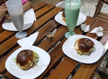 madagascar/majunga/restaurant/what-s-up