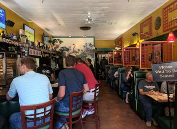 iowa/des-moines/restaurant/fong-s-pizza