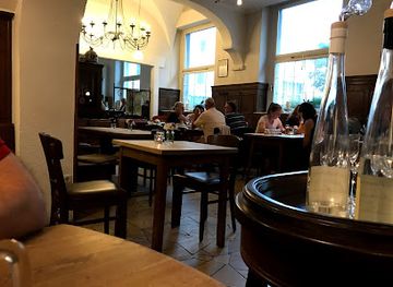 germany/cologne/nippes/restaurant/haus-schnackertz